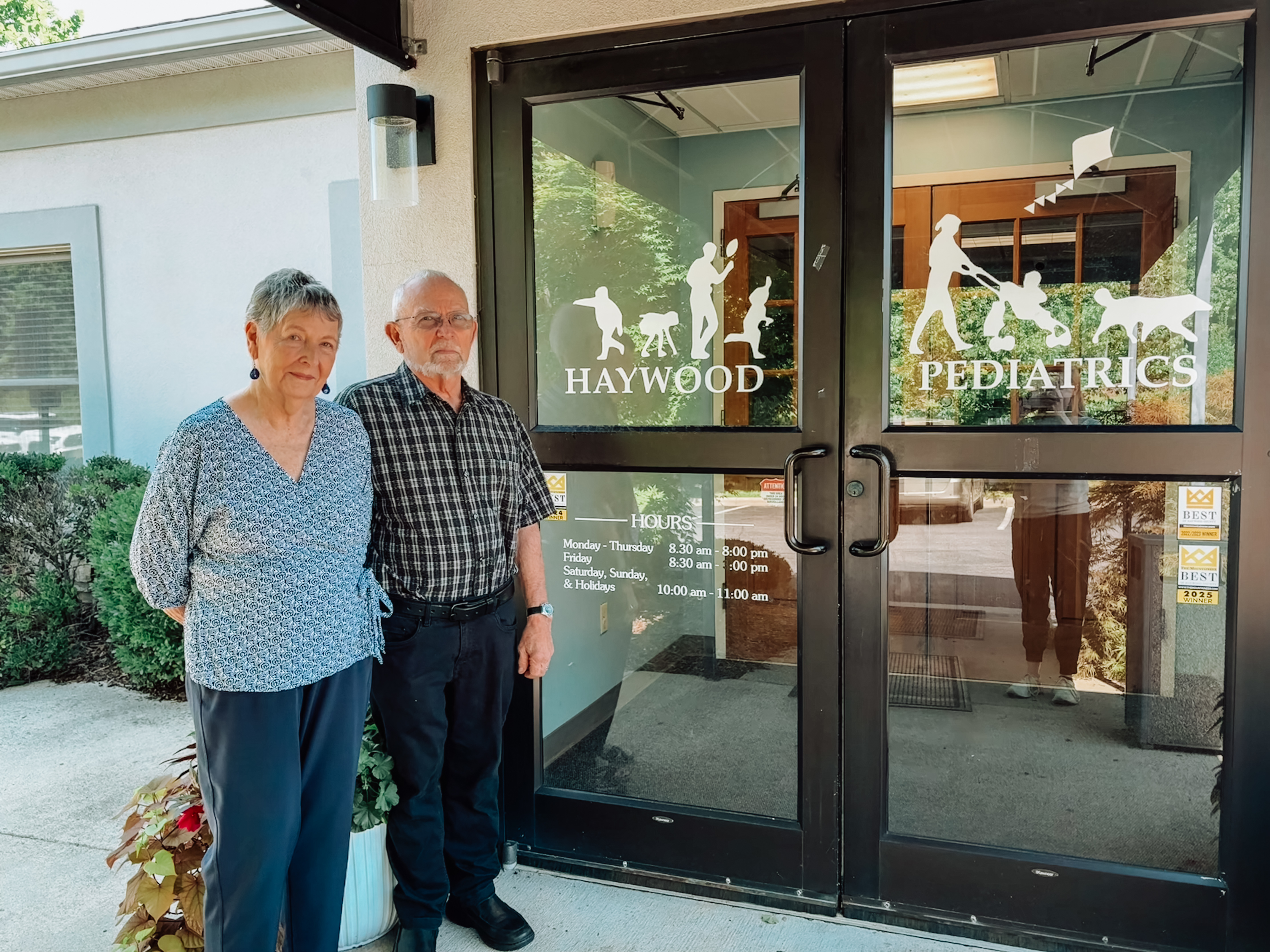 Dr. Robert R. Earnest